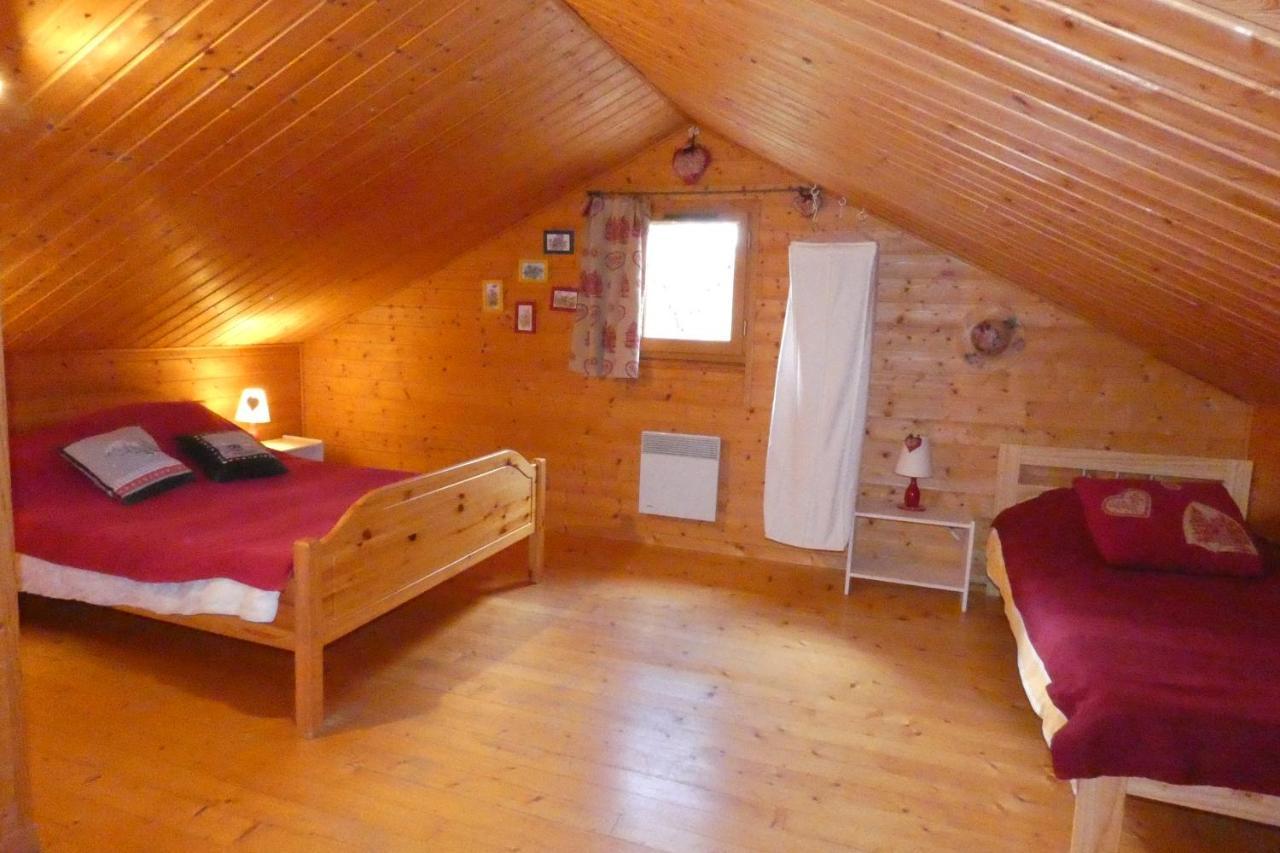 Les Chalets De La Vigne Grande Сен-Флорет Экстерьер фото