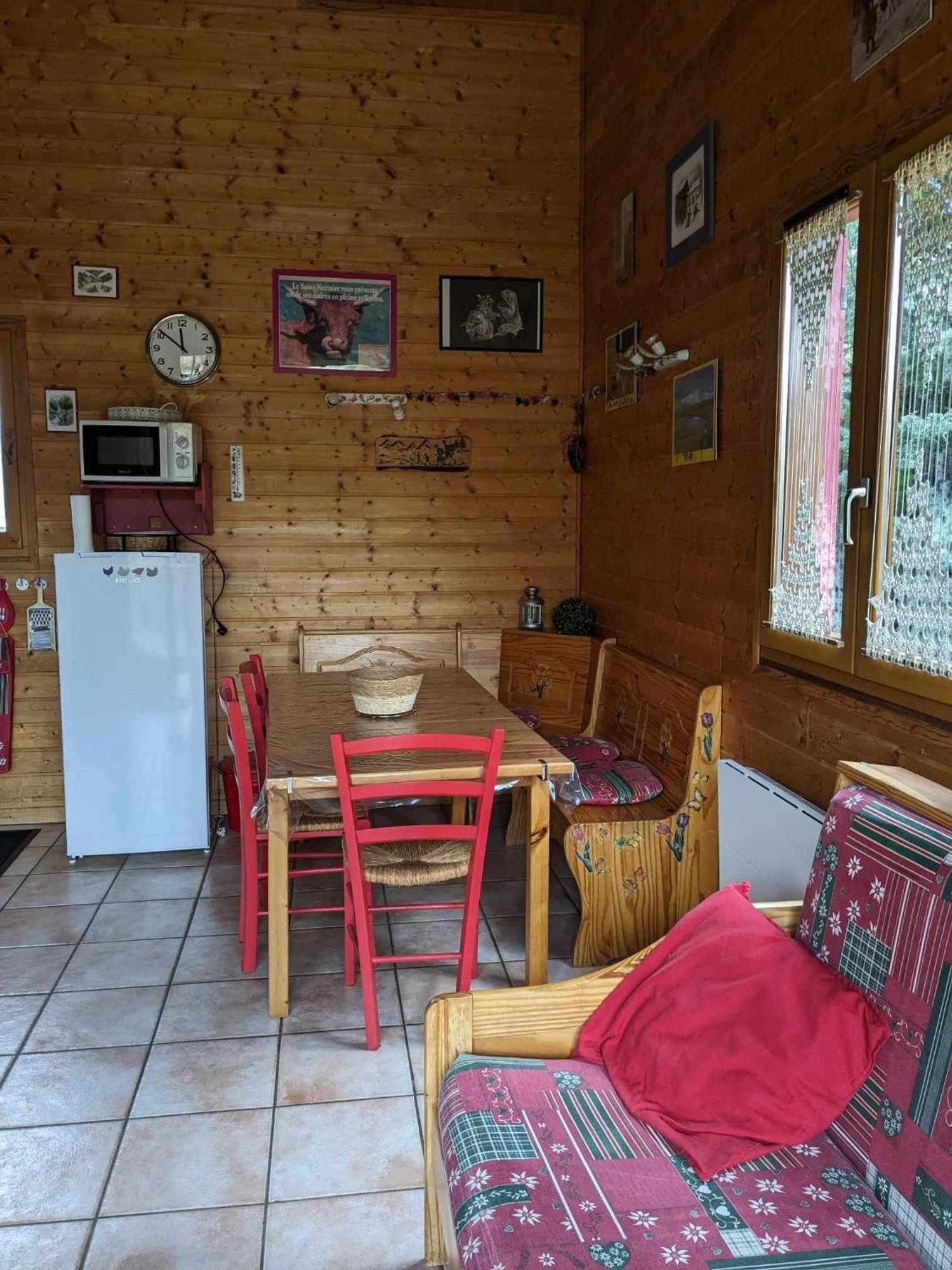 Les Chalets De La Vigne Grande Сен-Флорет Экстерьер фото